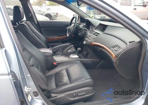 2011 Honda Accord 3.5 Ex-L z USA, uszkodzony, nr VIN 1HGCP3F8XBA014932